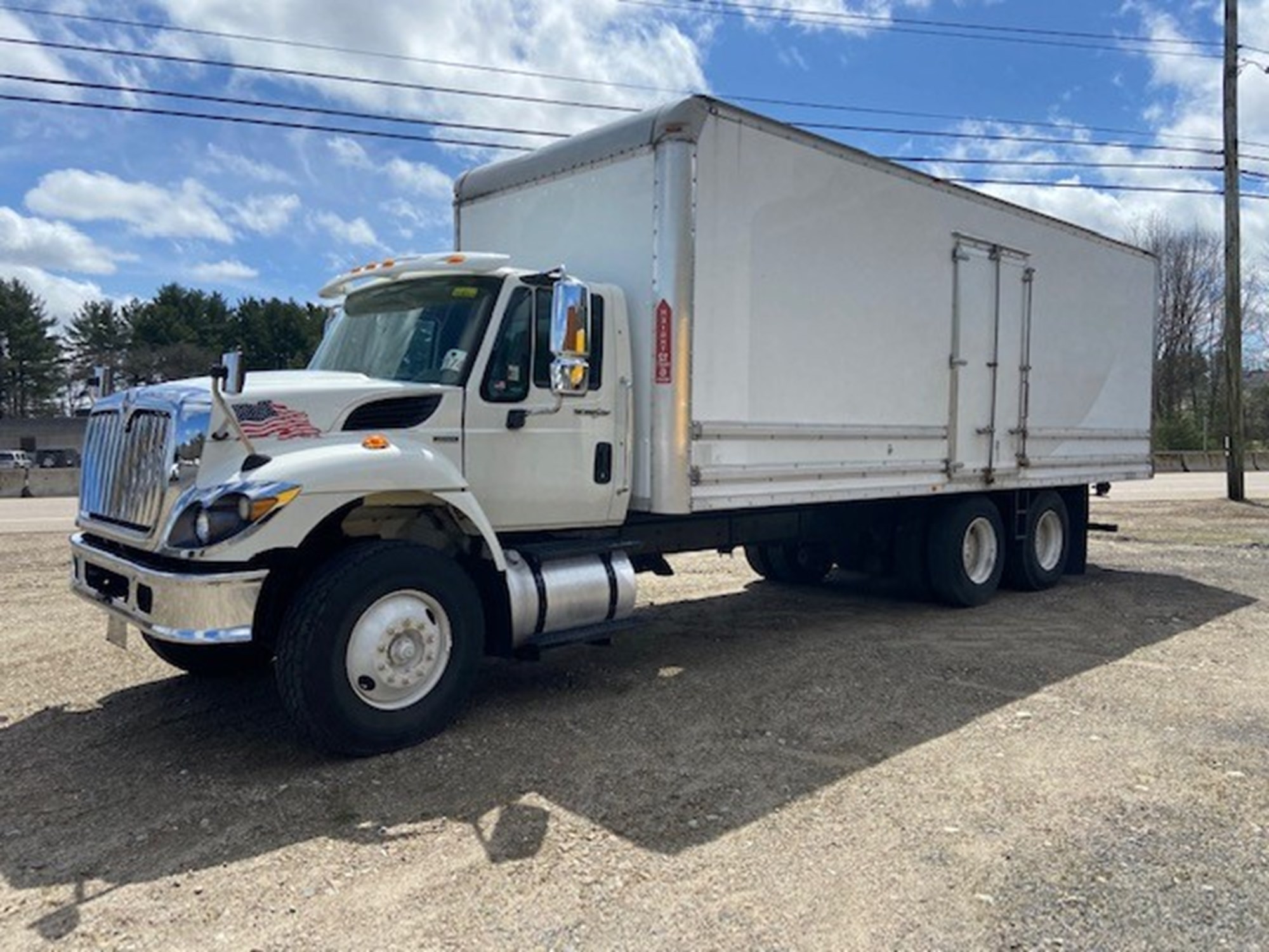 2009 INTERNATIONAL 7500 - Allegiance Trucks