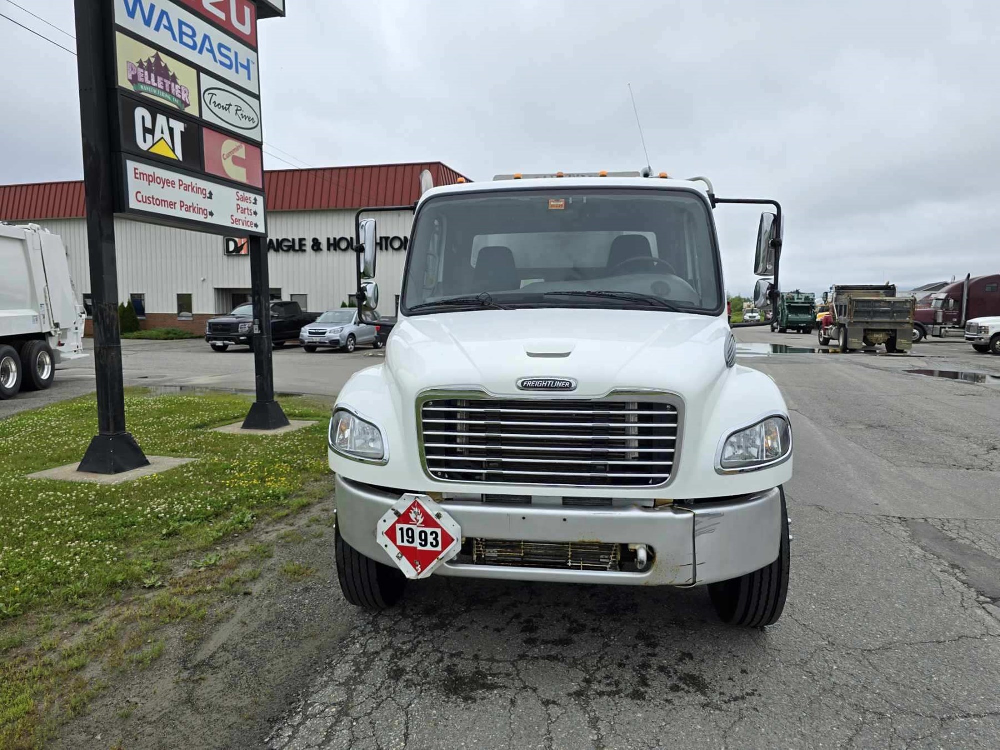 2007 FREIGHTLINER M2 106 - image 5 of 6