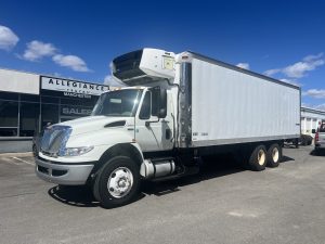 2013 INTERNATIONAL DURASTAR 4400 1713293836187