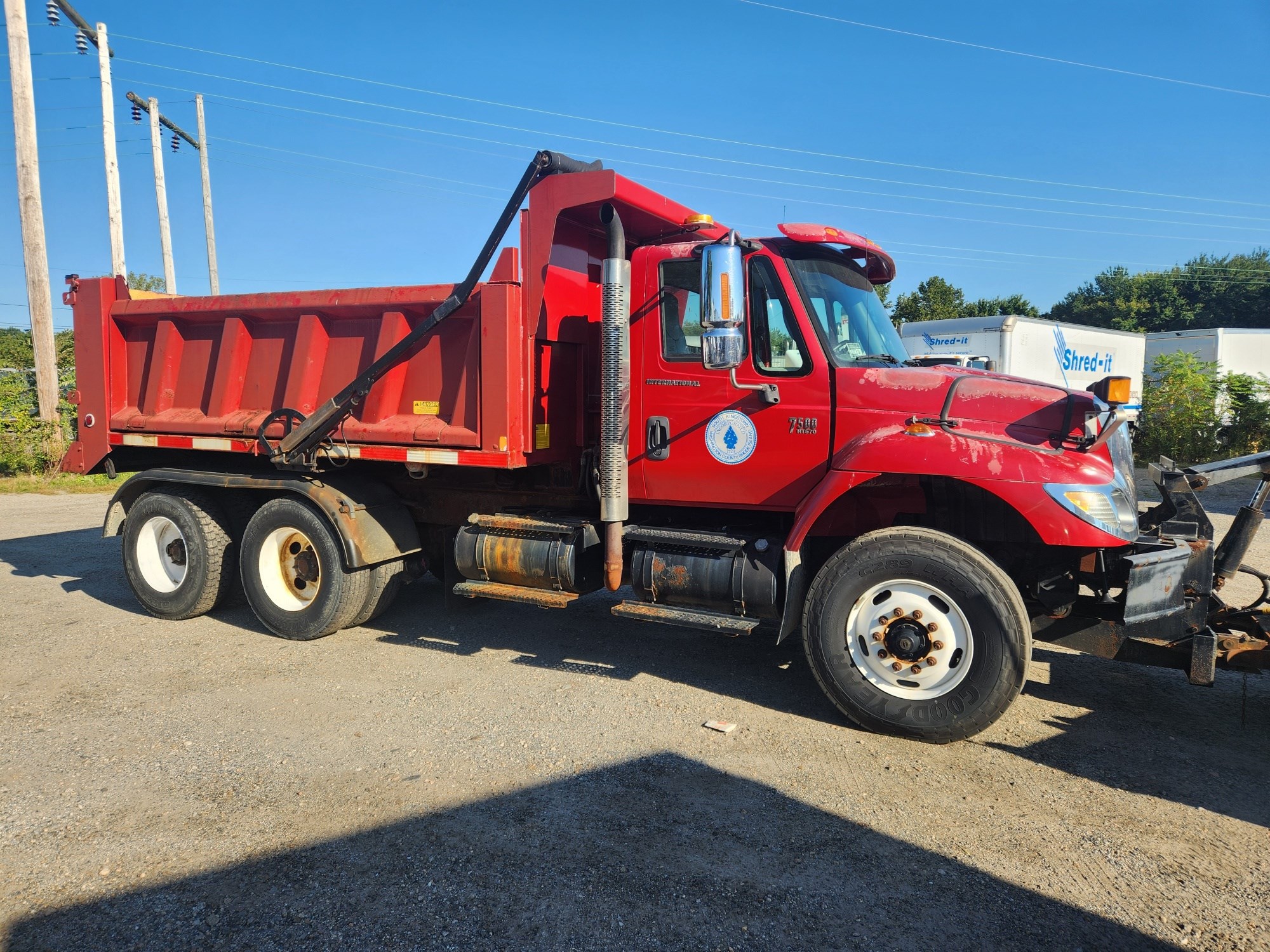 2007 International 7500 - image 5 of 6