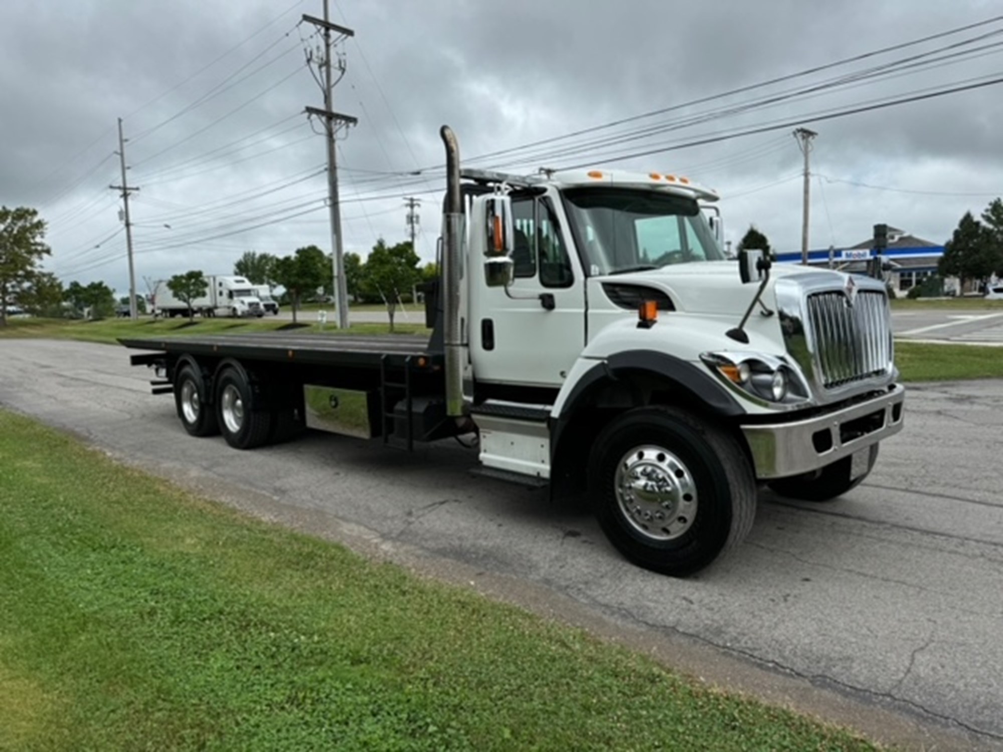 2019 INTERNATIONAL 7500 - image 1 of 6