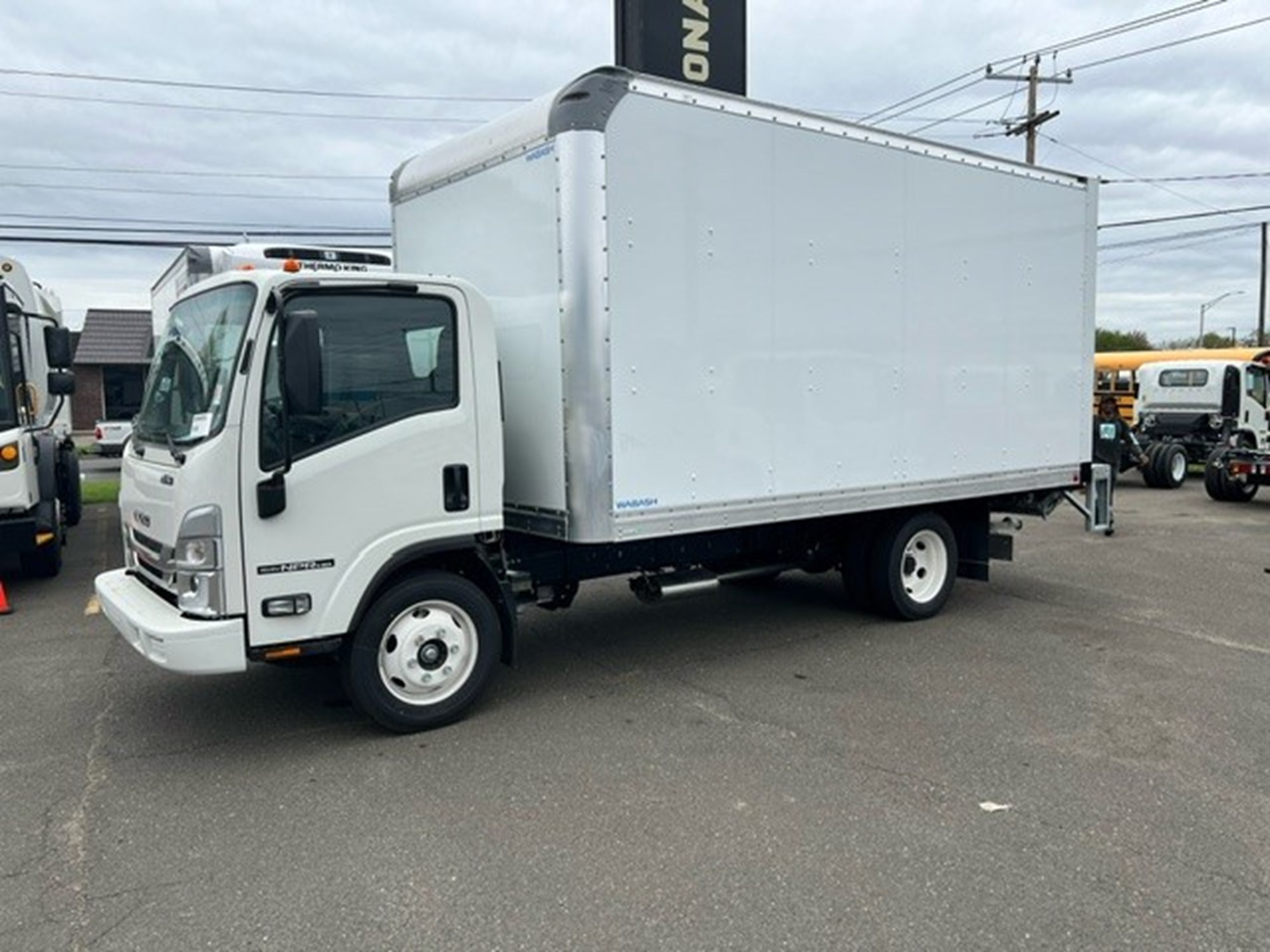 2024 ISUZU NPRGASHD - image 1 of 6