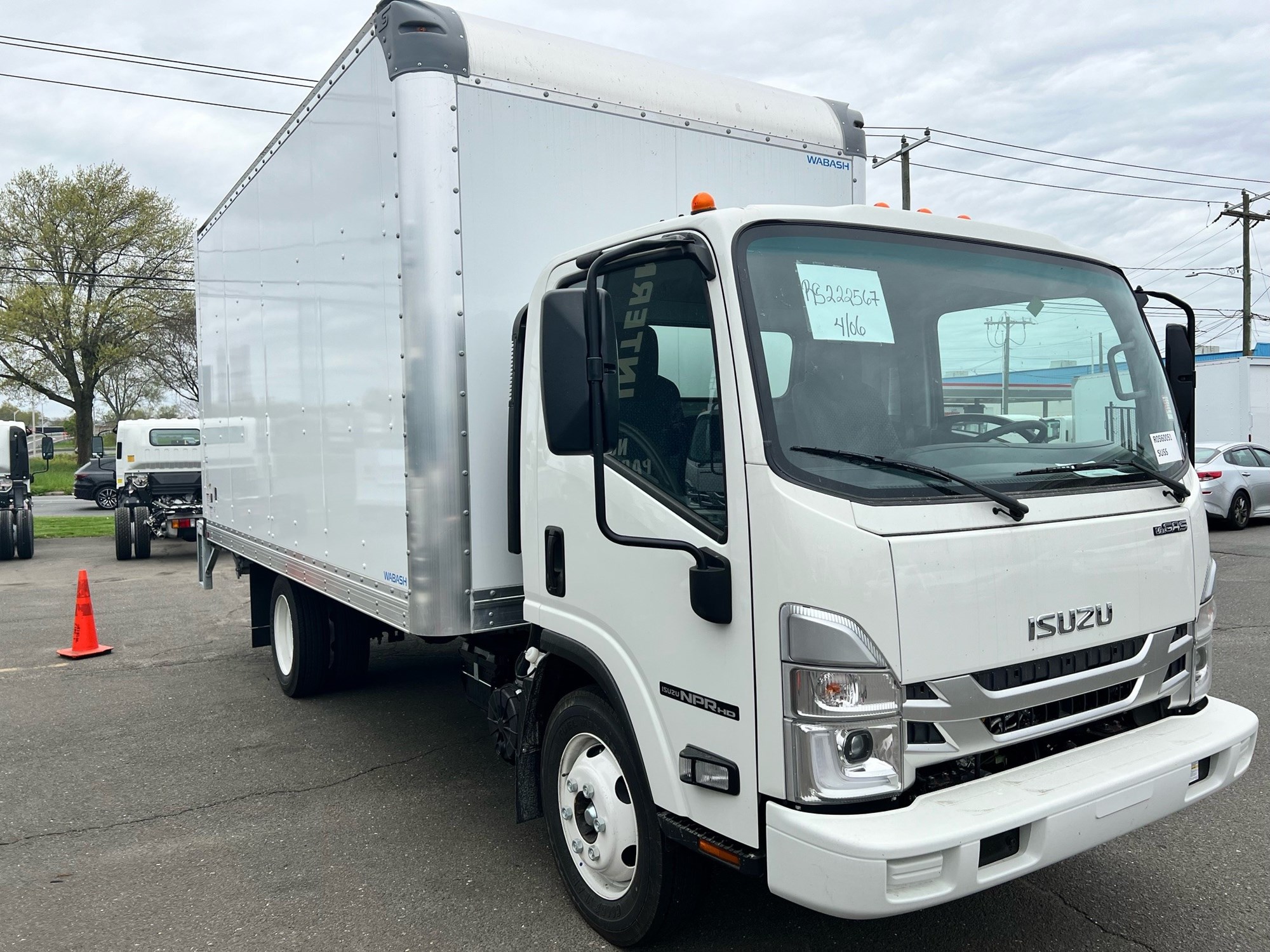 2024 ISUZU NPRGASHD - image 2 of 6