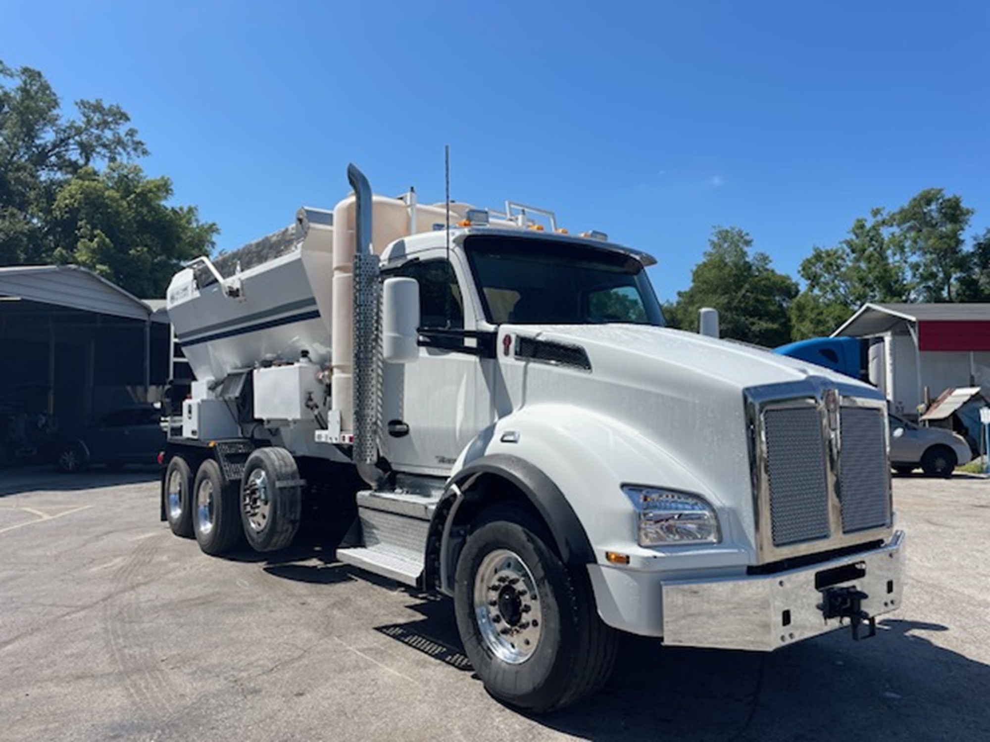 2020 KENWORTH T880 - image 3 of 6