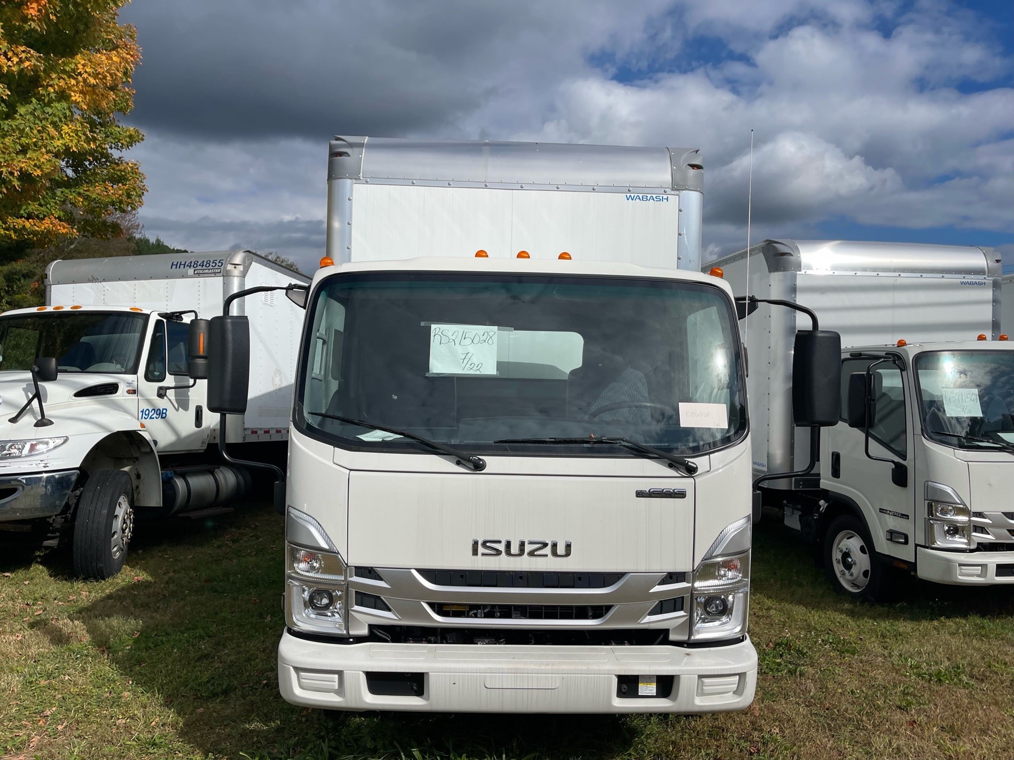 2024 ISUZU NPRGASHD - image 2 of 5