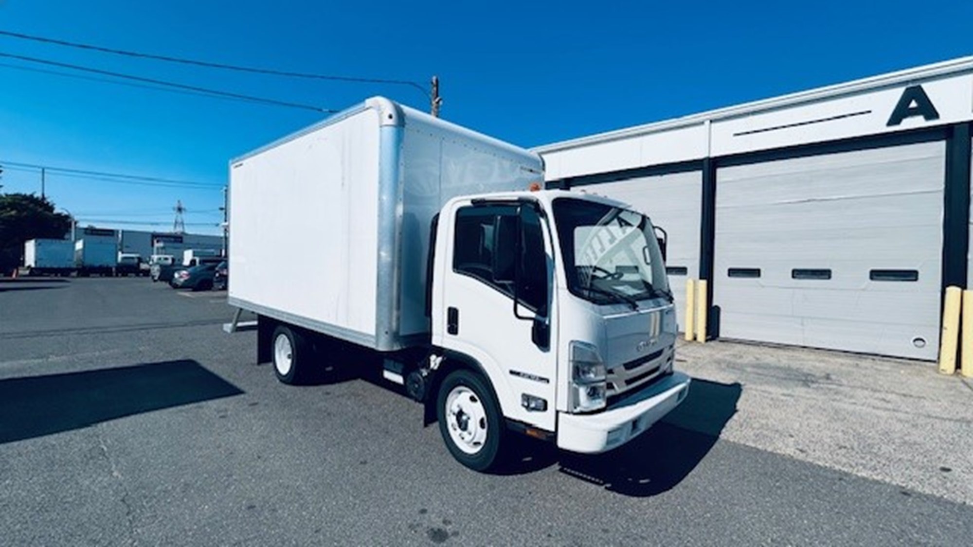 2024 ISUZU NPRGASHD - image 1 of 6