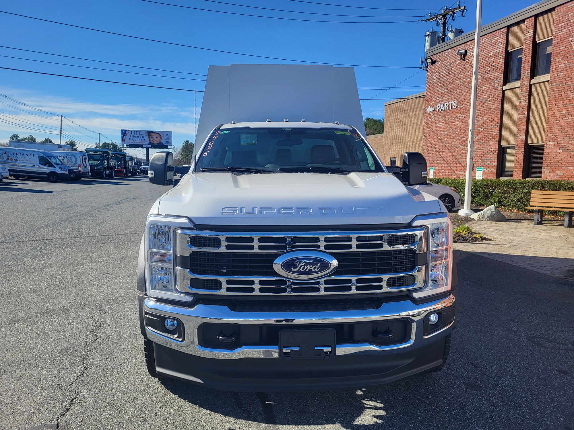 2024 FORD F550 - image 2 of 6