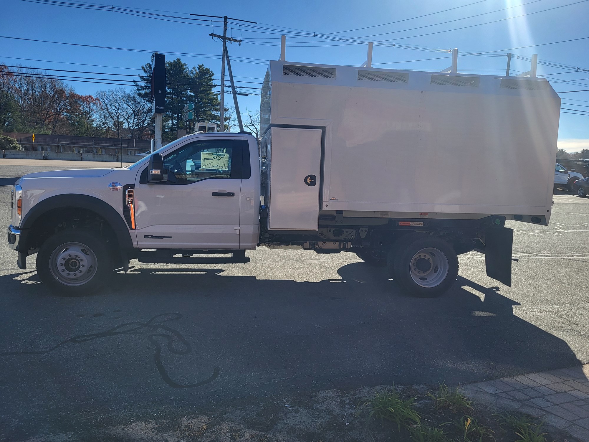 2024 FORD F550 - image 4 of 6