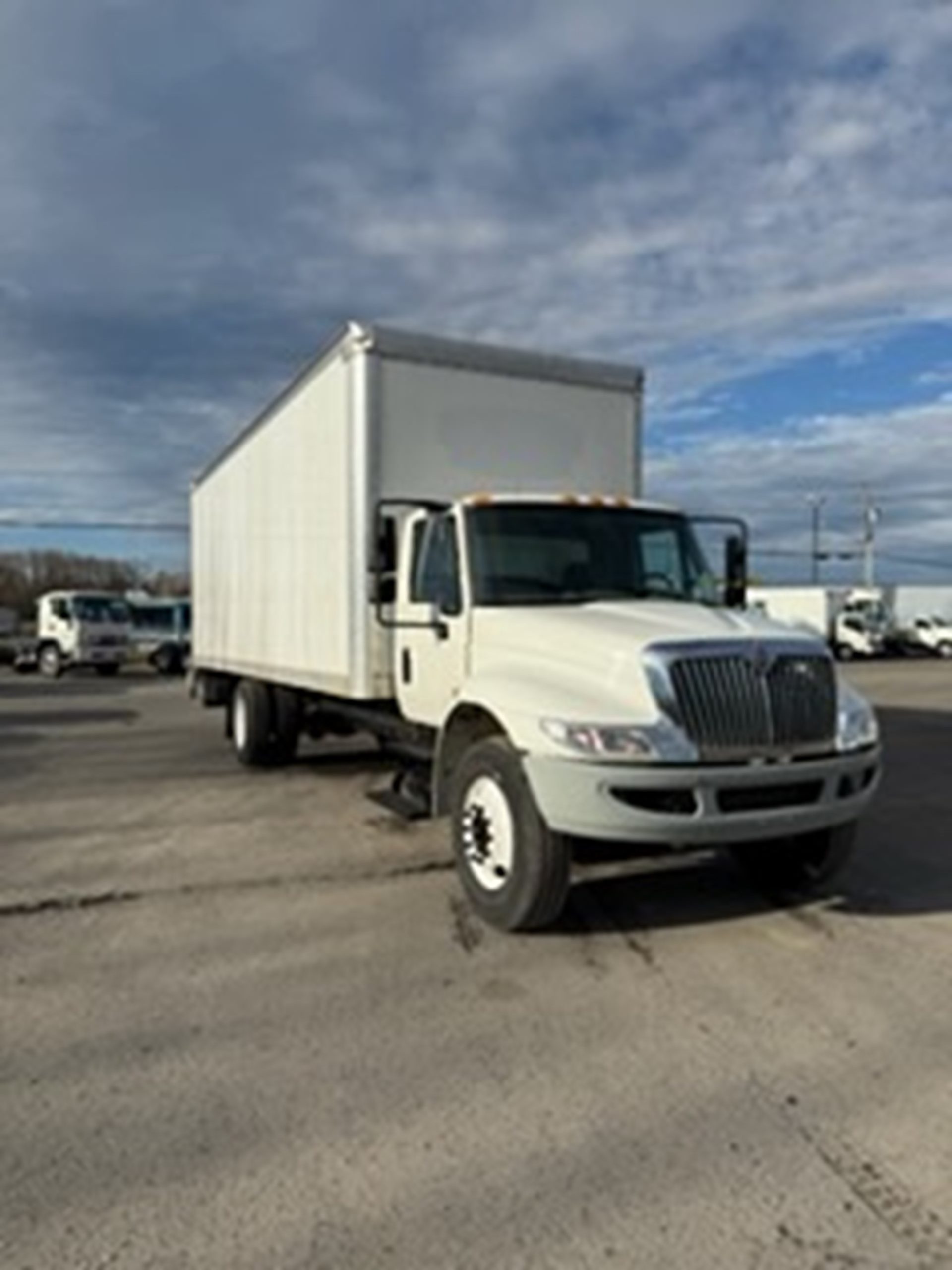 2019 INTERNATIONAL DURASTAR 4300 - image 6 of 6