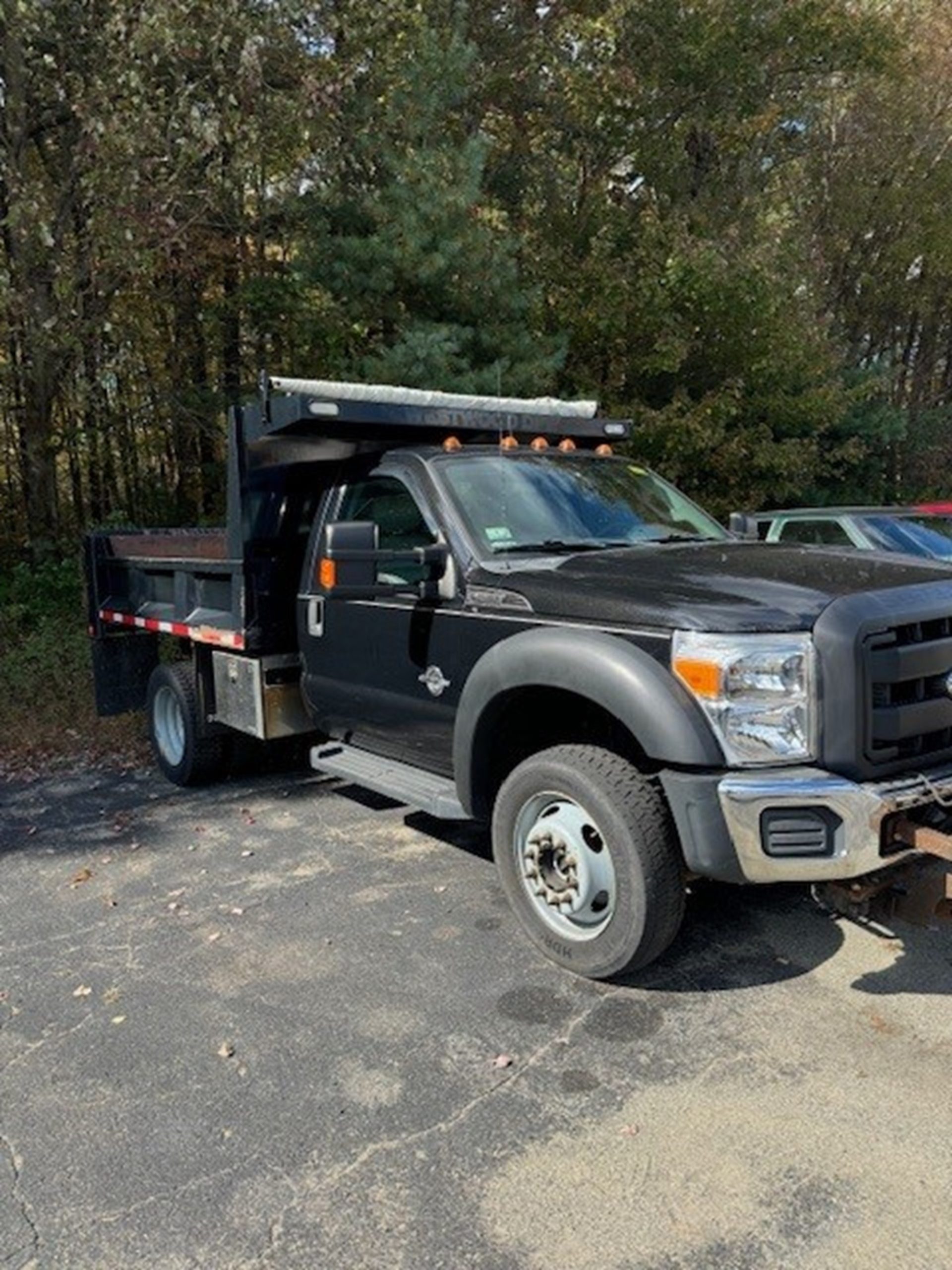 2012 FORD F550 - image 2 of 6