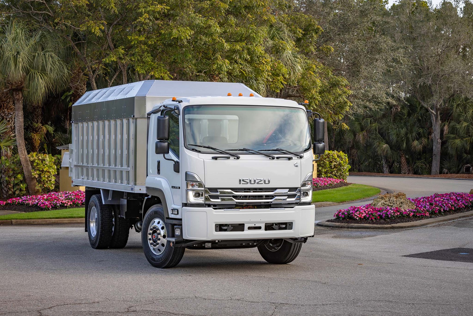 2025 ISUZU FTR - image 6 of 6