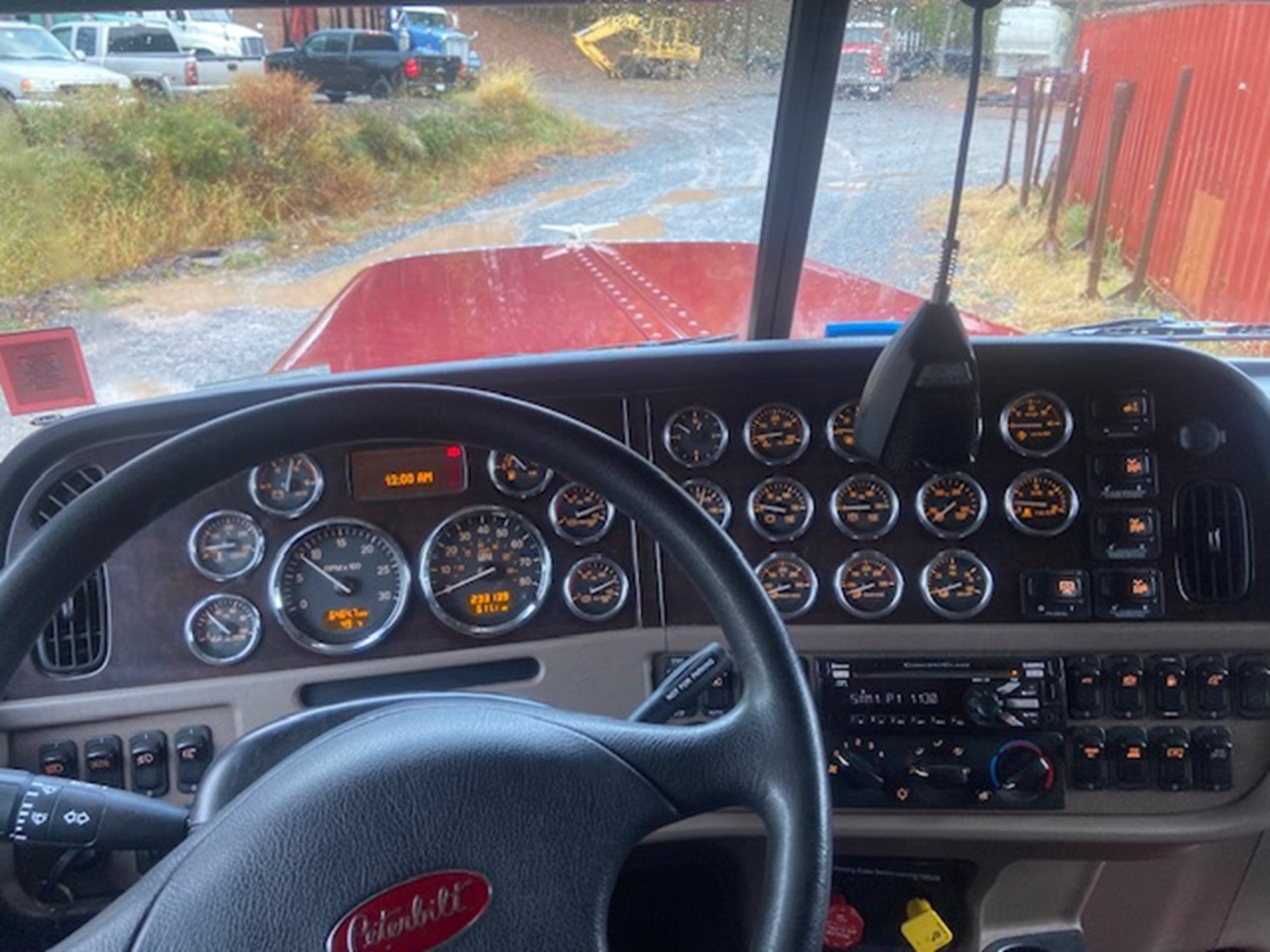 2021 PETERBILT 389 - image 6 of 6